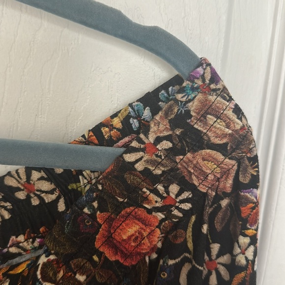 Daniel Rainn size Large colorful flowered blouse. 3/4 sleeves with ties. - Picture 4 of 9